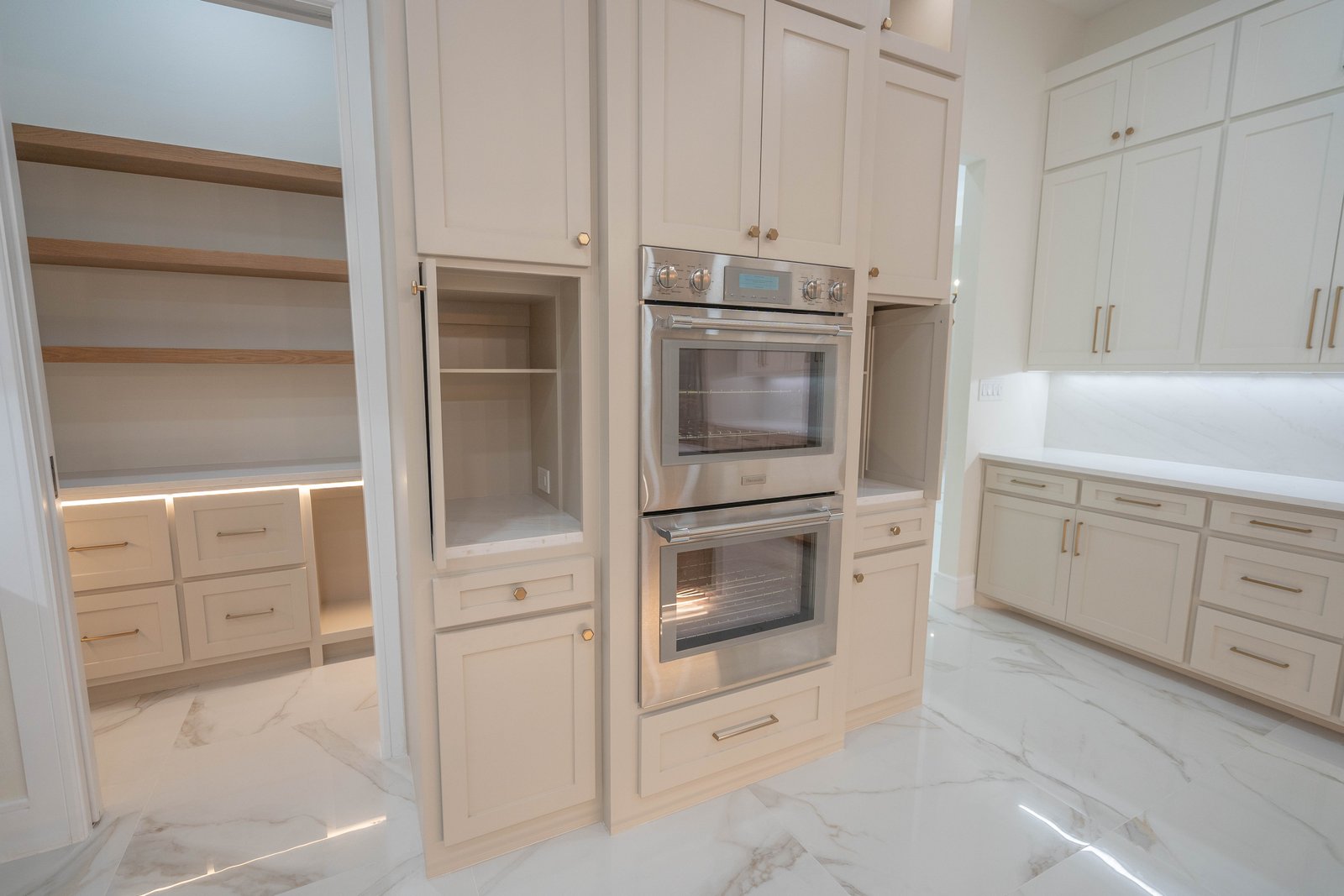 Professional carpenter and woodworker in Midland TX